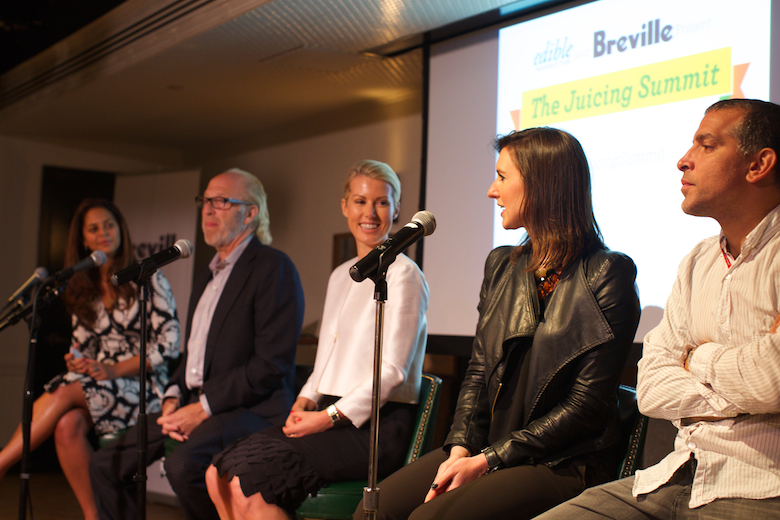 From left to right: Lisa Merkle (Lisa Merkle Event Production + Lifestyle Design), Dr. Richard Ash, M.D. (The Ash Center for Comprehensive Medicine and WellNEST), Dana James (Food Coach), Isabel Smith, MS RD CDN, arcus Antebi (Juice Press)