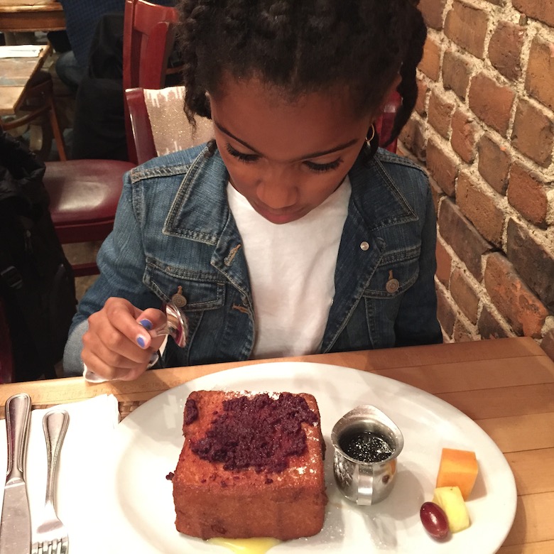 chloe cafe